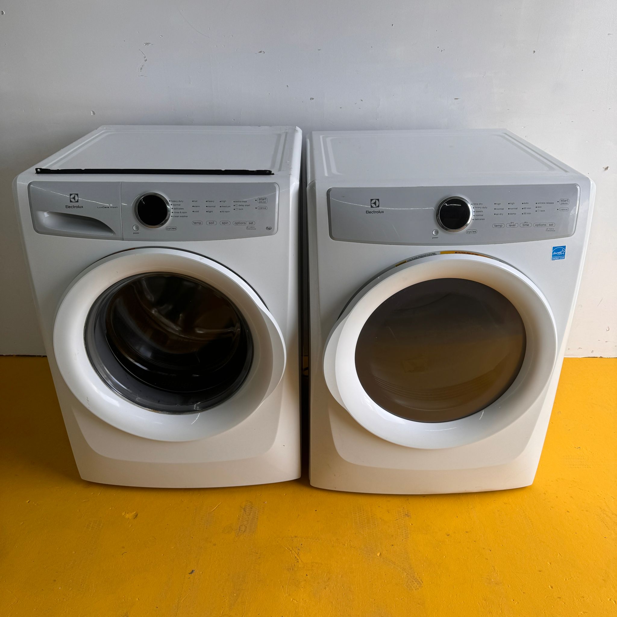 Electrolux Washer and Gas Dryer Front Load Electrolux Washer and Gas Dryer Front Load